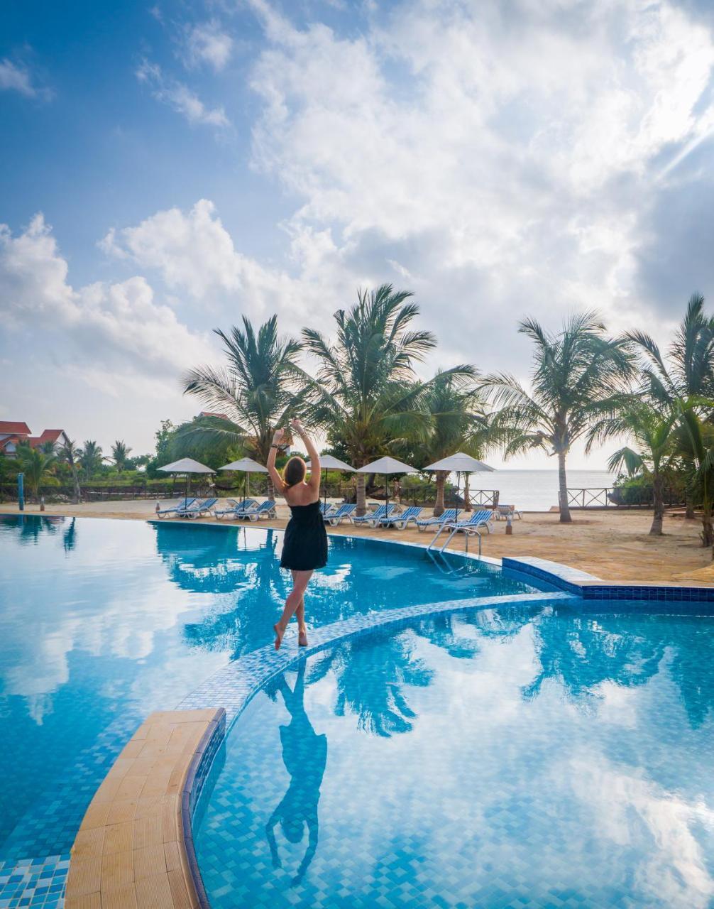 Azao & Spa Hotell Pongwe